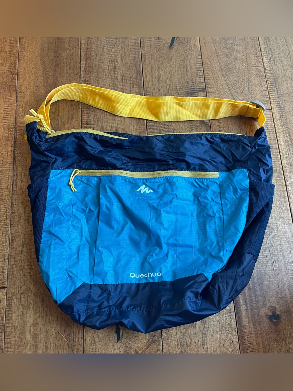 Quechua Ultra Compact Packable Travel Crossbody Bag 15L Zipper Lightweight